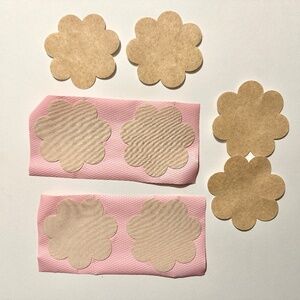 Petal Silicone Adhesive Reusable Petal Tops 4 pairs Waterproof Petals SZ M
